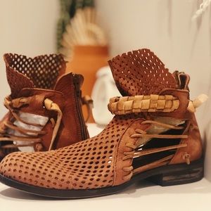 Free People Booties Sz 38 or 8